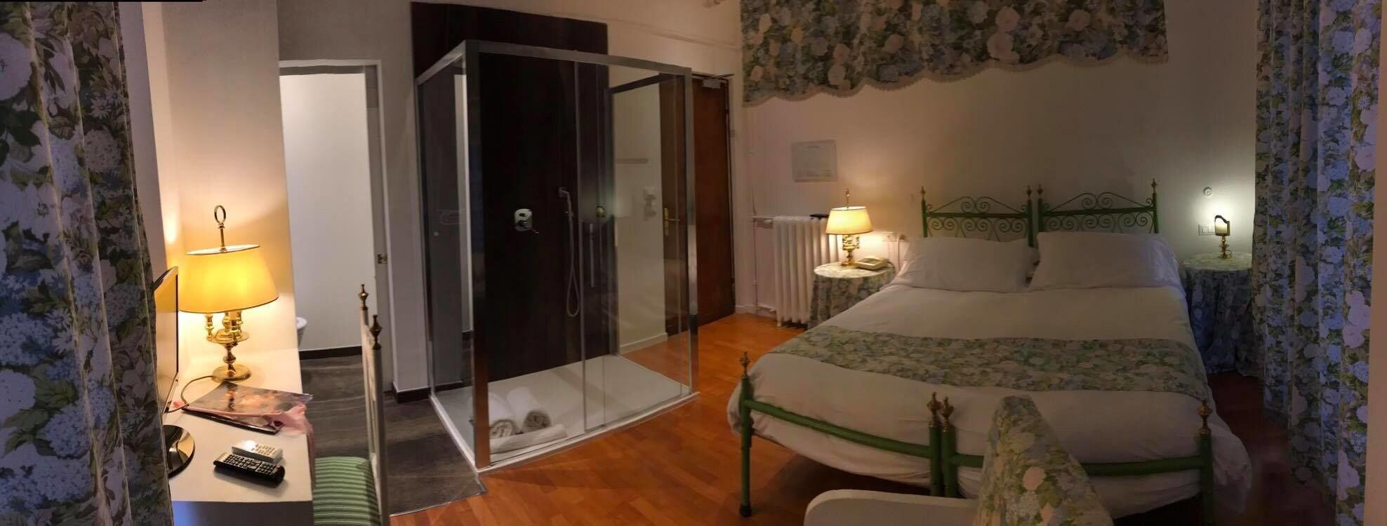 Eveline Portosole Hotel Sanremo Bagian luar foto
