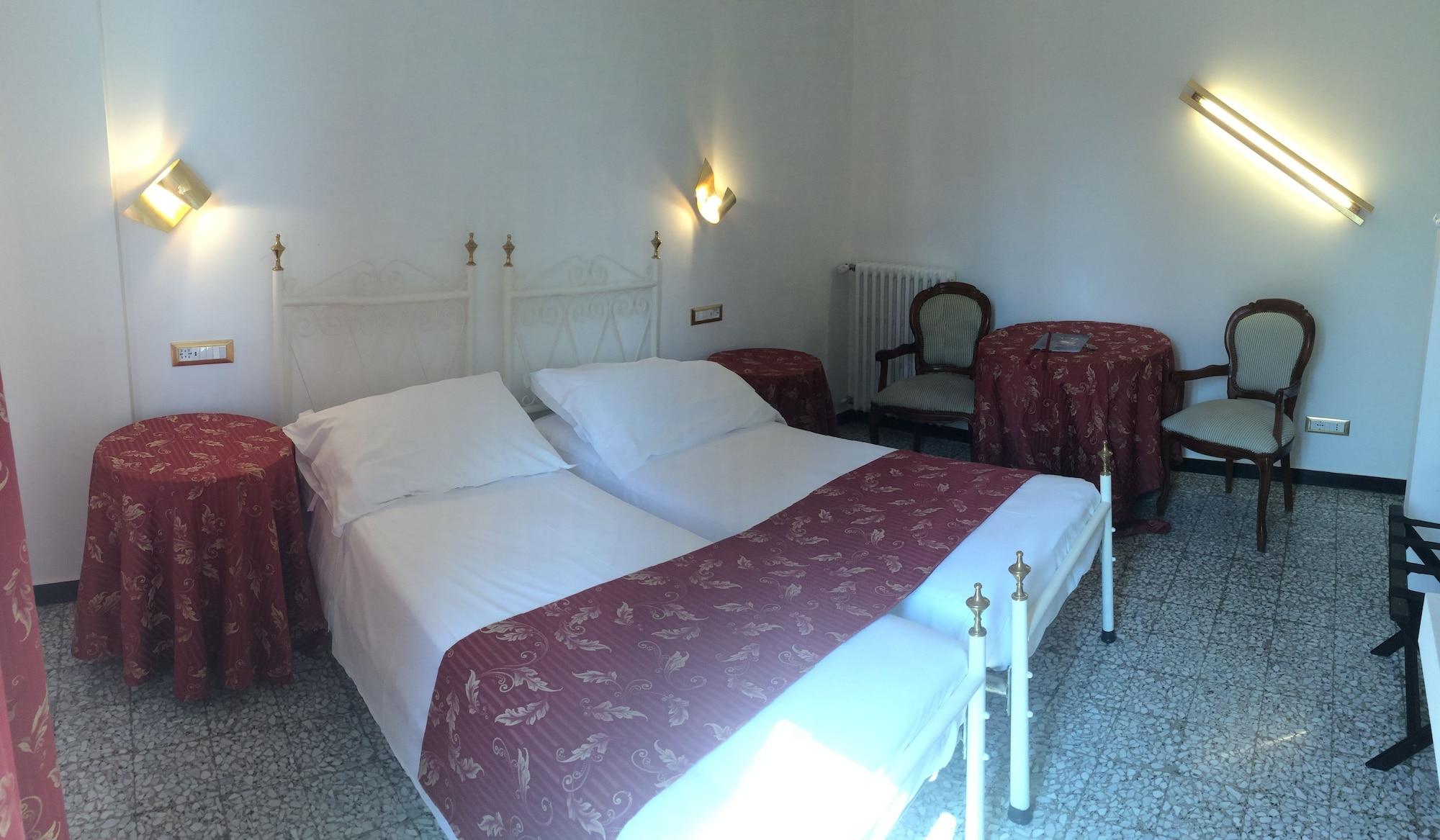 Eveline Portosole Hotel Sanremo Bagian luar foto