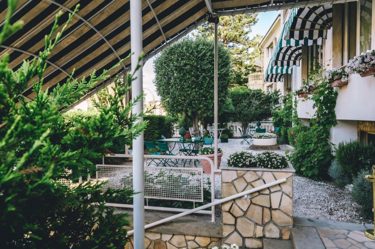 Eveline Portosole Hotel Sanremo Bagian luar foto